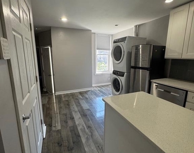 1429 N Hollywood Street - Photo Thumbnail 14