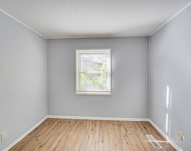 1823 Overdene Avenue - Photo Thumbnail 13