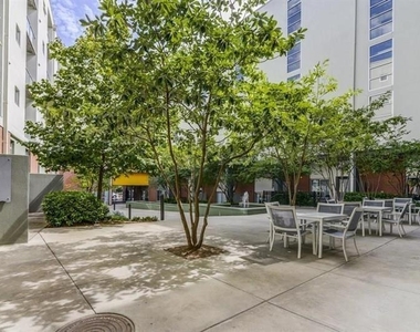 620 Glen Iris Drive Ne - Photo Thumbnail 28