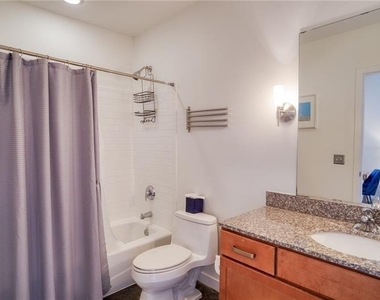 620 Glen Iris Drive Ne - Photo Thumbnail 14