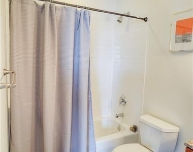 620 Glen Iris Drive Ne - Photo Thumbnail 20