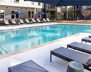 50 Executive Park S - Photo Thumbnail 2