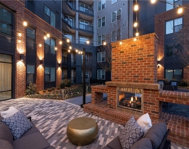 50 Executive Park S - Photo Thumbnail 9