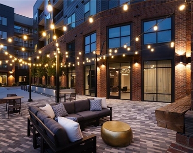 50 Executive Park S - Photo Thumbnail 10
