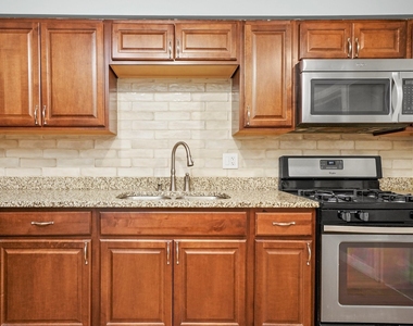 7754 S Yates Boulevard - Photo Thumbnail 17