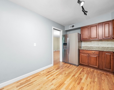 7754 S Yates Boulevard - Photo Thumbnail 19