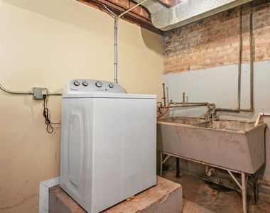 7754 S Yates Boulevard - Photo Thumbnail 27