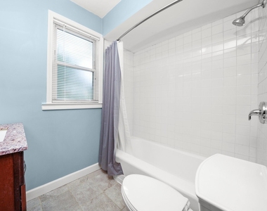 7754 S Yates Boulevard - Photo Thumbnail 15
