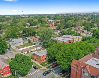 7754 S Yates Boulevard - Photo Thumbnail 30