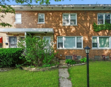 7754 S Yates Boulevard - Photo Thumbnail 1