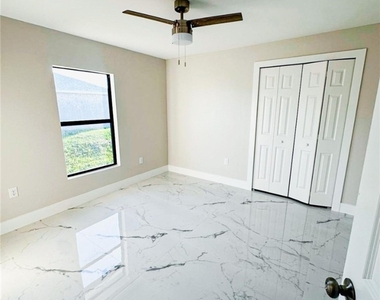 1578 Gretchen Avenue S - Photo Thumbnail 7