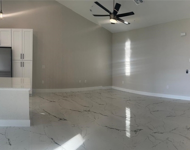 1578 Gretchen Avenue S - Photo Thumbnail 18