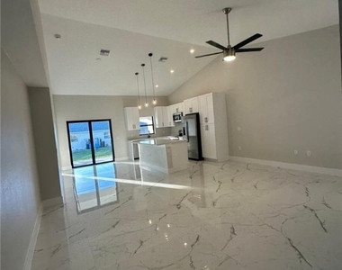 1578 Gretchen Avenue S - Photo Thumbnail 3