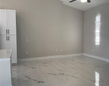 1578 Gretchen Avenue S - Photo Thumbnail 17