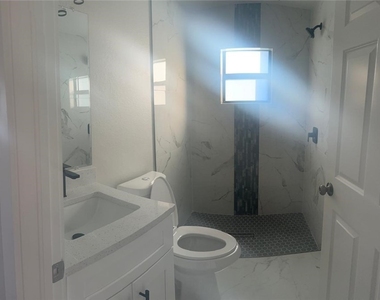 1578 Gretchen Avenue S - Photo Thumbnail 16