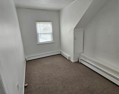 80 Woodside - Photo Thumbnail 3