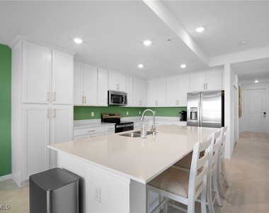 15285 Green Acres Avenue - Photo Thumbnail 8