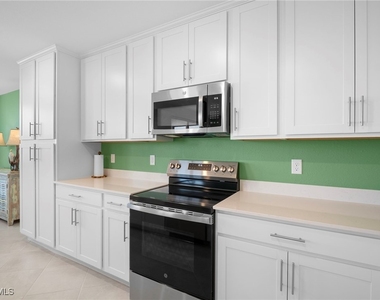 15285 Green Acres Avenue - Photo Thumbnail 13