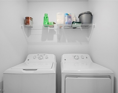 15285 Green Acres Avenue - Photo Thumbnail 33