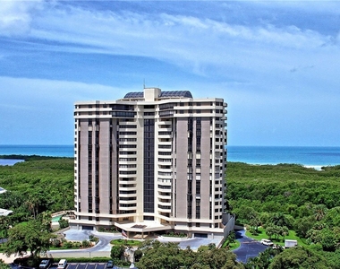 6001 Pelican Bay Boulevard - Photo Thumbnail 24