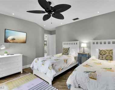 167 Torrey Pines Point - Photo Thumbnail 22