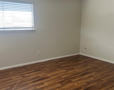 6111 Beverly Hill Street - Photo Thumbnail 11