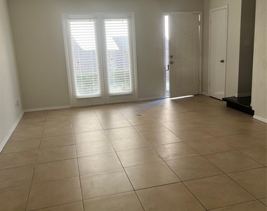6111 Beverly Hill Street - Photo Thumbnail 2