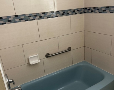 17811 Bamwood Drive - Photo Thumbnail 8