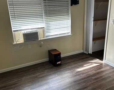 17811 Bamwood Drive - Photo Thumbnail 5