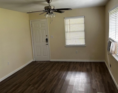 17811 Bamwood Drive - Photo Thumbnail 4