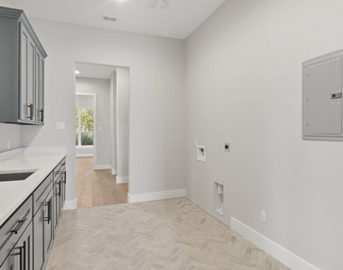 103 River Mountain Drive - Photo Thumbnail 23
