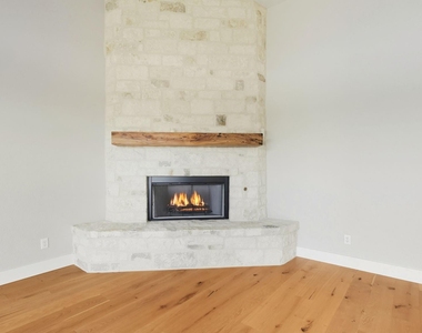 103 River Mountain Drive - Photo Thumbnail 2