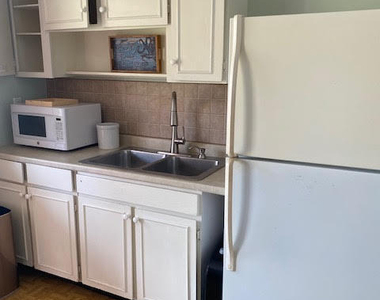 926 Jamestown Avenue - Photo Thumbnail 29