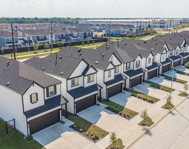 10515 Lancaster Forest Lane - Photo Thumbnail 1