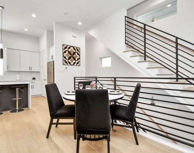 1104 Palmer Street - Photo Thumbnail 14