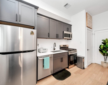 1104 Palmer Street - Photo Thumbnail 12