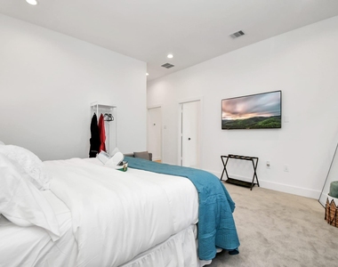 1104 Palmer Street - Photo Thumbnail 28