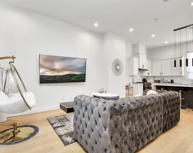 1104 Palmer Street - Photo Thumbnail 38