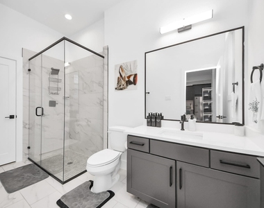 1104 Palmer Street - Photo Thumbnail 9