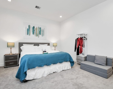 1104 Palmer Street - Photo Thumbnail 27