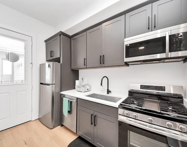 1104 Palmer Street - Photo Thumbnail 10