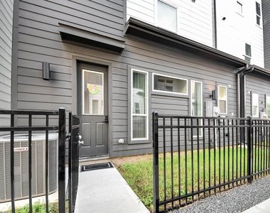 1104 Palmer Street - Photo Thumbnail 35