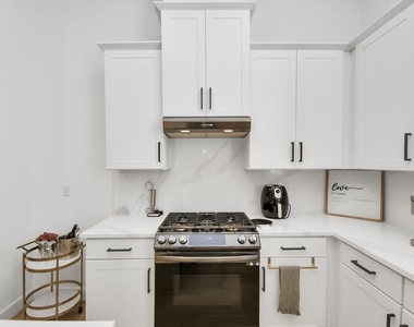 1104 Palmer Street - Photo Thumbnail 37