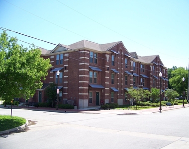 300 Spruce Street - Photo Thumbnail 13