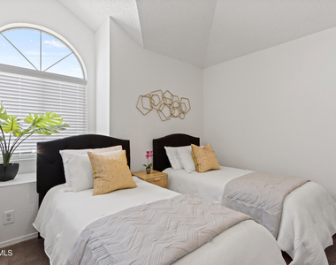 12120 Desert Quail Avenue - Photo Thumbnail 45