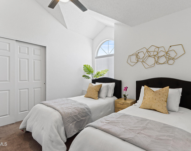 12120 Desert Quail Avenue - Photo Thumbnail 43