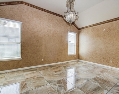 18707 Naples Ridge Court - Photo Thumbnail 27