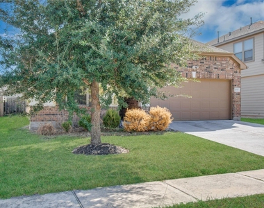 18707 Naples Ridge Court - Photo Thumbnail 3