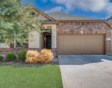 18707 Naples Ridge Court - Photo Thumbnail 2