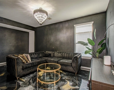 18707 Naples Ridge Court - Photo Thumbnail 11